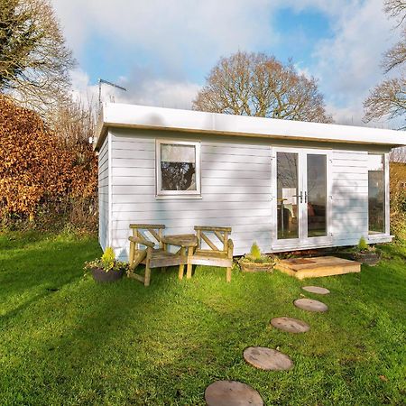 School Lodge Burwarton 외부 사진